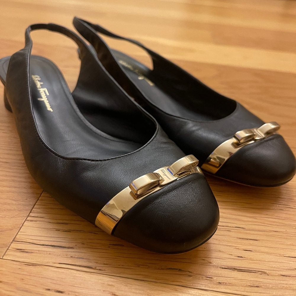 Salvatore Ferragamo Slingback Bow Flats Size 7C